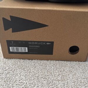 GORUCK Rough Runner Men's Athletic Shoes - Earth and White